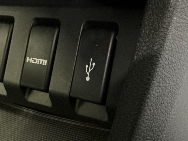 ヴェゼル ハイブリッドZ ナビ Rカメラ ブルートゥース フルセグ スマキー LEDランプ ETC付 整備記録簿 シ-トヒ-タ- サイドカーテンエアバック 運転席助手席エアバッグ VSA パワーステアリング フルオートエアコン(16枚目)