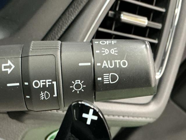 ヴェゼル ハイブリッドZ ナビ Rカメラ ブルートゥース フルセグ スマキー LEDランプ ETC付 整備記録簿 シ-トヒ-タ- サイドカーテンエアバック 運転席助手席エアバッグ VSA パワーステアリング フルオートエアコン(22枚目)