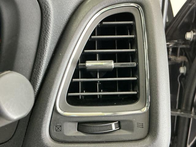 ヴェゼル ハイブリッドZ ナビ Rカメラ ブルートゥース フルセグ スマキー LEDランプ ETC付 整備記録簿 シ-トヒ-タ- サイドカーテンエアバック 運転席助手席エアバッグ VSA パワーステアリング フルオートエアコン(55枚目)