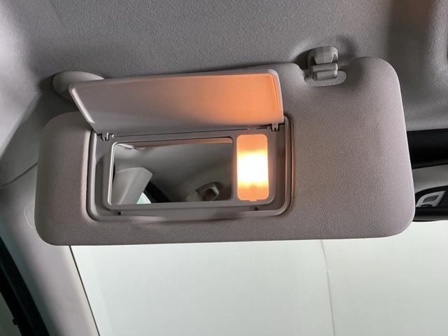 ヴェゼル ハイブリッドZ ナビ Rカメラ ブルートゥース フルセグ スマキー LEDランプ ETC付 整備記録簿 シ-トヒ-タ- サイドカーテンエアバック 運転席助手席エアバッグ VSA パワーステアリング フルオートエアコン(60枚目)