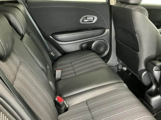 ヴェゼル ハイブリッドZ ナビ Rカメラ ブルートゥース フルセグ スマキー LEDランプ ETC付 整備記録簿 シ-トヒ-タ- サイドカーテンエアバック 運転席助手席エアバッグ VSA パワーステアリング フルオートエアコン(71枚目)