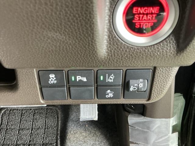 運転席から操作しやすい各種スイッチ