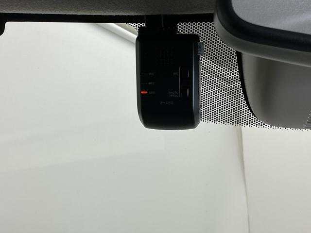 N-WGN L ドラレコ Rカメラ ブルートゥースETC Pセンサー 誤発進抑制 シートヒータ 記録簿 バックカメラ ベンチシート 盗難防止システム ABS スマートキー LEDヘッドライト サイドカーテンエアバック(13枚目)