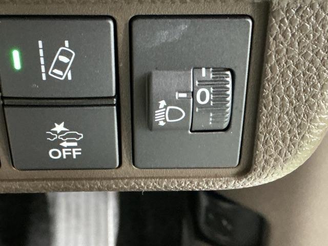 N-WGN L ドラレコ Rカメラ ブルートゥースETC Pセンサー 誤発進抑制 シートヒータ 記録簿 バックカメラ ベンチシート 盗難防止システム ABS スマートキー LEDヘッドライト サイドカーテンエアバック(51枚目)