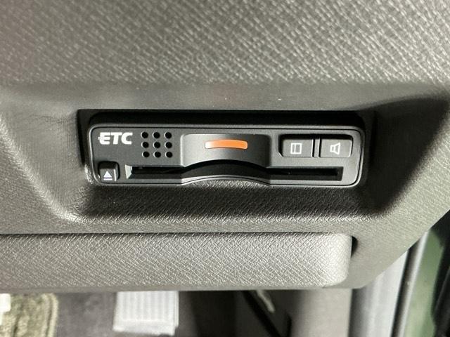 ステップワゴン GEセレクション ナビ Rカメラ ブルートゥース ワンセグTV 横滑防止装置 デュアルエアバッグ 三列シート キーレスエントリーキー ETC車載器 PW PS 盗難防止装置 記録簿 AAC リアカメラ 運転席エアバック(13枚目)