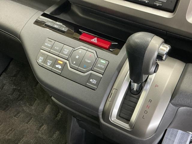 ステップワゴン GEセレクション ナビ Rカメラ ブルートゥース ワンセグTV 横滑防止装置 デュアルエアバッグ 三列シート キーレスエントリーキー ETC車載器 PW PS 盗難防止装置 記録簿 AAC リアカメラ 運転席エアバック(15枚目)