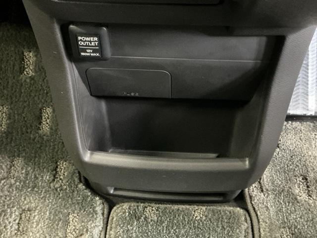 ステップワゴン GEセレクション ナビ Rカメラ ブルートゥース ワンセグTV 横滑防止装置 デュアルエアバッグ 三列シート キーレスエントリーキー ETC車載器 PW PS 盗難防止装置 記録簿 AAC リアカメラ 運転席エアバック(47枚目)