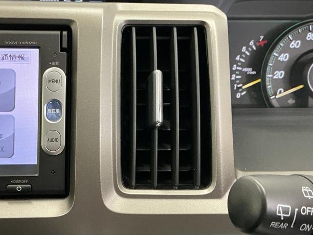 ステップワゴン GEセレクション ナビ Rカメラ ブルートゥース ワンセグTV 横滑防止装置 デュアルエアバッグ 三列シート キーレスエントリーキー ETC車載器 PW PS 盗難防止装置 記録簿 AAC リアカメラ 運転席エアバック(49枚目)