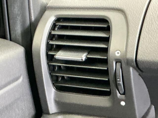 ステップワゴン GEセレクション ナビ Rカメラ ブルートゥース ワンセグTV 横滑防止装置 デュアルエアバッグ 三列シート キーレスエントリーキー ETC車載器 PW PS 盗難防止装置 記録簿 AAC リアカメラ 運転席エアバック(66枚目)