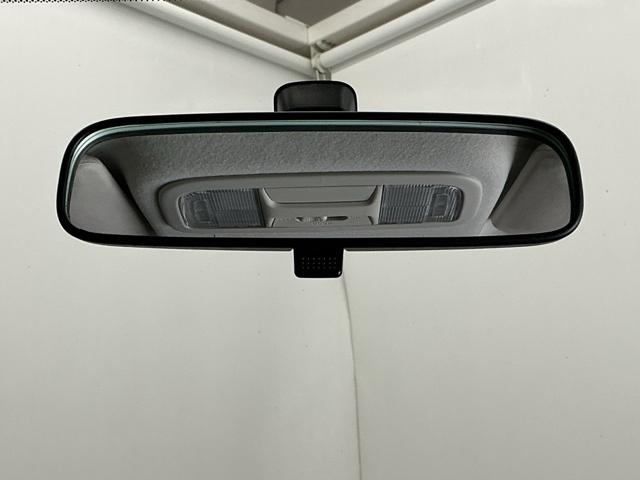 ステップワゴン GEセレクション ナビ Rカメラ ブルートゥース ワンセグTV 横滑防止装置 デュアルエアバッグ 三列シート キーレスエントリーキー ETC車載器 PW PS 盗難防止装置 記録簿 AAC リアカメラ 運転席エアバック(69枚目)