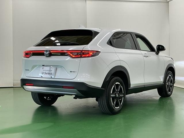 ヴェゼル ｅ：ＨＥＶＸ　ドラレコ　ナビ　Ｒカメラ　ブルートゥース　前後障害物センサー　ＡＡＣ　イモビライザー　スマ－トキ－　誤発進抑制　ＰＷ　リアカメラ　クルコン　ＥＳＣ　ＥＴＣ装備　キーフリー　ＬＥＤヘッドランプ　ＡＢＳ（8枚目）