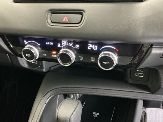 ヴェゼル ｅ：ＨＥＶＸ　ドラレコ　ナビ　Ｒカメラ　ブルートゥース　前後障害物センサー　ＡＡＣ　イモビライザー　スマ－トキ－　誤発進抑制　ＰＷ　リアカメラ　クルコン　ＥＳＣ　ＥＴＣ装備　キーフリー　ＬＥＤヘッドランプ　ＡＢＳ（20枚目）