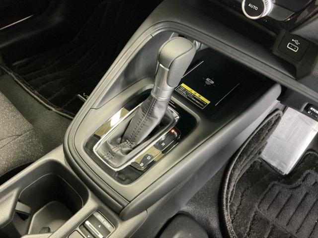 ヴェゼル ｅ：ＨＥＶＸ　ドラレコ　ナビ　Ｒカメラ　ブルートゥース　前後障害物センサー　ＡＡＣ　イモビライザー　スマ－トキ－　誤発進抑制　ＰＷ　リアカメラ　クルコン　ＥＳＣ　ＥＴＣ装備　キーフリー　ＬＥＤヘッドランプ　ＡＢＳ（21枚目）