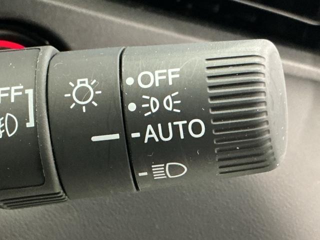 ヴェゼル ｅ：ＨＥＶＸ　ドラレコ　ナビ　Ｒカメラ　ブルートゥース　前後障害物センサー　ＡＡＣ　イモビライザー　スマ－トキ－　誤発進抑制　ＰＷ　リアカメラ　クルコン　ＥＳＣ　ＥＴＣ装備　キーフリー　ＬＥＤヘッドランプ　ＡＢＳ（26枚目）