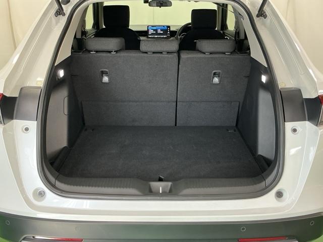 ヴェゼル ｅ：ＨＥＶＸ　ドラレコ　ナビ　Ｒカメラ　ブルートゥース　前後障害物センサー　ＡＡＣ　イモビライザー　スマ－トキ－　誤発進抑制　ＰＷ　リアカメラ　クルコン　ＥＳＣ　ＥＴＣ装備　キーフリー　ＬＥＤヘッドランプ　ＡＢＳ（29枚目）