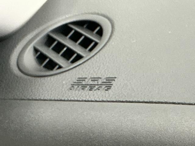 ヴェゼル ｅ：ＨＥＶＸ　ドラレコ　ナビ　Ｒカメラ　ブルートゥース　前後障害物センサー　ＡＡＣ　イモビライザー　スマ－トキ－　誤発進抑制　ＰＷ　リアカメラ　クルコン　ＥＳＣ　ＥＴＣ装備　キーフリー　ＬＥＤヘッドランプ　ＡＢＳ（55枚目）