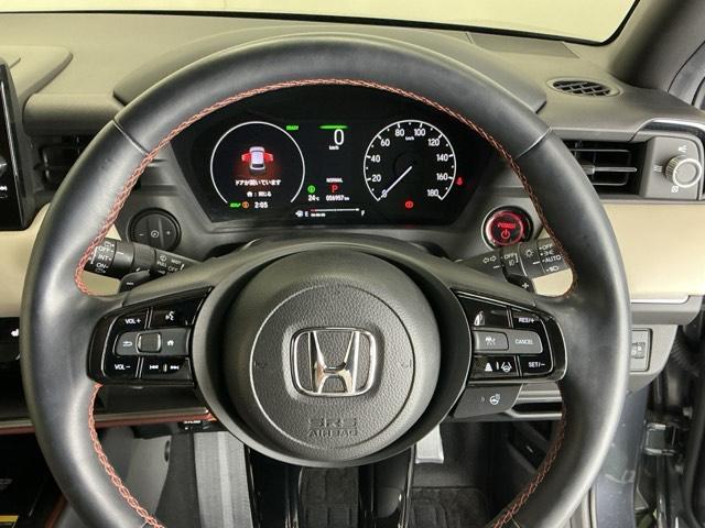 ヴェゼル ｅ：ＨＥＶＰＬａＹ　ナビ　Ｒカメラ　ブルートゥース　フルセグＴＶ　衝突被害軽減ブレーキ　カーテンエアバッグ　盗難防止装置　アイドルストップ　Ｐセンサー　ＡＢＳ　ＥＳＣ　フルオートエアコン　リアカメラ　シートヒータ　ＥＴＣ（25枚目）