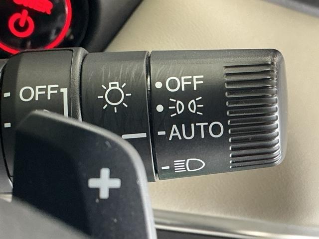 ヴェゼル ｅ：ＨＥＶＰＬａＹ　ナビ　Ｒカメラ　ブルートゥース　フルセグＴＶ　衝突被害軽減ブレーキ　カーテンエアバッグ　盗難防止装置　アイドルストップ　Ｐセンサー　ＡＢＳ　ＥＳＣ　フルオートエアコン　リアカメラ　シートヒータ　ＥＴＣ（26枚目）