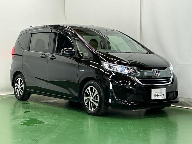 フリードハイブリッド ハイブリッド・ＥＸ　ナビ　Ｒカメラ　ブルートゥース　フルセグＴＶ　シ－トヒ－タ－　整備記録簿　リヤカメラ　ＬＥＤライト　フルオートエアコン　ＡＢＳ　ＤＶＤ再生可　ウォークスルー　サイドエアバッグ　キーフリー　ＥＴＣ車載器（7枚目）