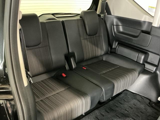 フリードハイブリッド ハイブリッド・ＥＸ　ナビ　Ｒカメラ　ブルートゥース　フルセグＴＶ　シ－トヒ－タ－　整備記録簿　リヤカメラ　ＬＥＤライト　フルオートエアコン　ＡＢＳ　ＤＶＤ再生可　ウォークスルー　サイドエアバッグ　キーフリー　ＥＴＣ車載器（19枚目）