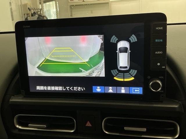 フリード ｅ：ＨＥＶクロスター　ドラレコ　ナビ　Ｒカメラ　ブルートゥース　ＥＴＣ装備　Ｓヒーター　衝突軽減ブレーキシステム　フルセグ　オートエアコン　バックモニター　ＬＥＤライト　パーキングセンサー　スマートキー　キーレス　ＵＳＢ（12枚目）