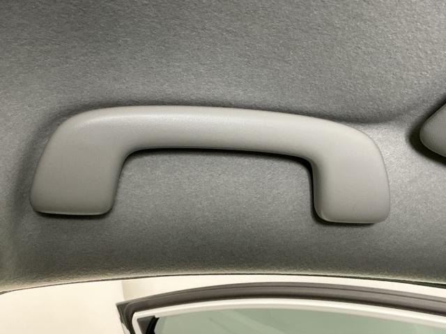 フリード ｅ：ＨＥＶクロスター　ドラレコ　ナビ　Ｒカメラ　ブルートゥース　ＥＴＣ装備　Ｓヒーター　衝突軽減ブレーキシステム　フルセグ　オートエアコン　バックモニター　ＬＥＤライト　パーキングセンサー　スマートキー　キーレス　ＵＳＢ（51枚目）