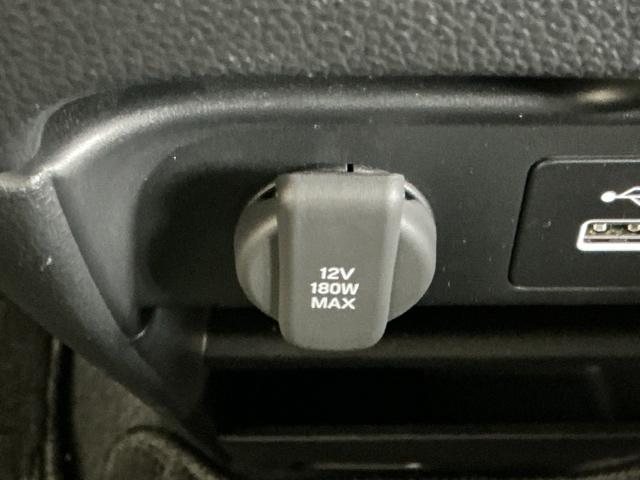 フリード ｅ：ＨＥＶクロスター　ドラレコ　ナビ　Ｒカメラ　ブルートゥース　ＥＴＣ装備　Ｓヒーター　衝突軽減ブレーキシステム　フルセグ　オートエアコン　バックモニター　ＬＥＤライト　パーキングセンサー　スマートキー　キーレス　ＵＳＢ（55枚目）