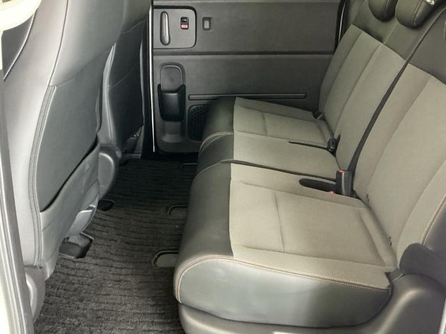 フリード ｅ：ＨＥＶクロスター　ドラレコ　ナビ　Ｒカメラ　ブルートゥース　ＥＴＣ装備　Ｓヒーター　衝突軽減ブレーキシステム　フルセグ　オートエアコン　バックモニター　ＬＥＤライト　パーキングセンサー　スマートキー　キーレス　ＵＳＢ（58枚目）