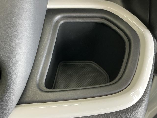 フィット ホーム　ドラレコ　ディスプレイオーディオ　ブルートゥース　記録簿　衝突軽減　リアカメラ　ソナー　ＵＳＢ接続　ＡＡＣ　横滑り防止機能　サイドエアバック　オートライト　ＬＥＤライト　クルーズコントロール　スマキー（18枚目）