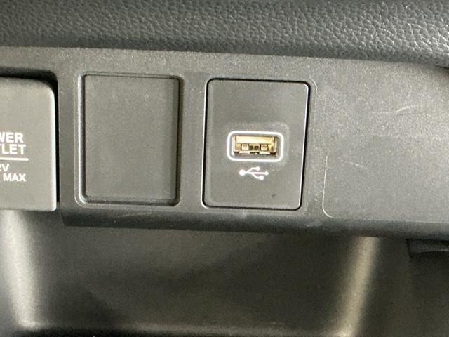 フィット ホーム　ドラレコ　ディスプレイオーディオ　ブルートゥース　記録簿　衝突軽減　リアカメラ　ソナー　ＵＳＢ接続　ＡＡＣ　横滑り防止機能　サイドエアバック　オートライト　ＬＥＤライト　クルーズコントロール　スマキー（19枚目）