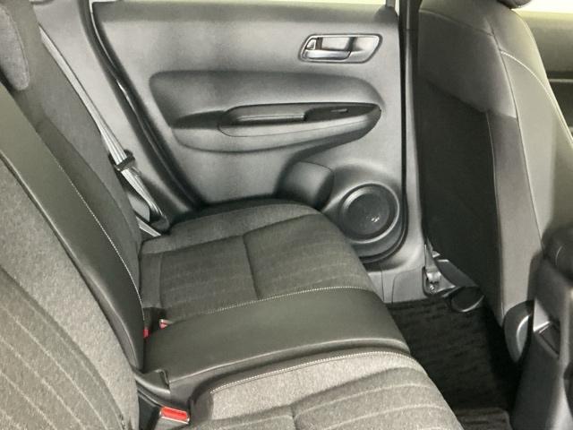 フィット ホーム　ドラレコ　ディスプレイオーディオ　ブルートゥース　記録簿　衝突軽減　リアカメラ　ソナー　ＵＳＢ接続　ＡＡＣ　横滑り防止機能　サイドエアバック　オートライト　ＬＥＤライト　クルーズコントロール　スマキー（47枚目）