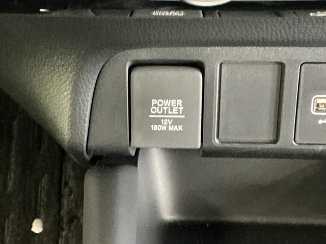 フィット ホーム　ドラレコ　ディスプレイオーディオ　ブルートゥース　記録簿　衝突軽減　リアカメラ　ソナー　ＵＳＢ接続　ＡＡＣ　横滑り防止機能　サイドエアバック　オートライト　ＬＥＤライト　クルーズコントロール　スマキー（51枚目）