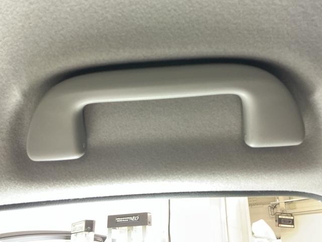 フィット ホーム　ドラレコ　ディスプレイオーディオ　ブルートゥース　記録簿　衝突軽減　リアカメラ　ソナー　ＵＳＢ接続　ＡＡＣ　横滑り防止機能　サイドエアバック　オートライト　ＬＥＤライト　クルーズコントロール　スマキー（53枚目）