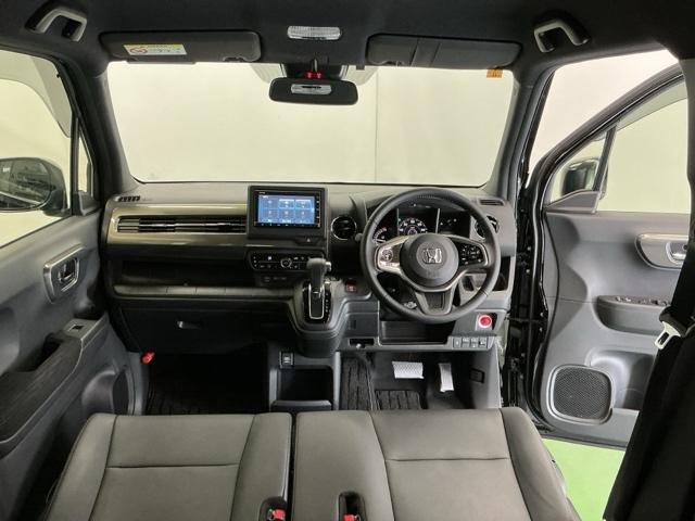 Ｎ－ＷＧＮカスタム Ｌ・ターボ　ナビ　Ｒカメラ　ブルートゥース　アルミホイール　衝突被害軽減装置　ＬＥＤランプ　クリアランスソナー　Ｂカメ　サイドエアバック　前席シートヒーター　イモビ　スマートキー・プッシュスタート　キーフリー（2枚目）