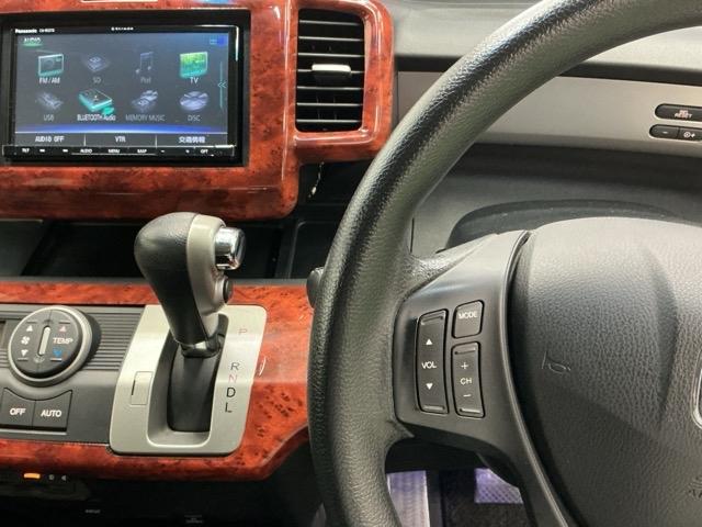 フリード Ｇエアロ　ナビ　Ｒカメラ　ブルートゥース　ＴＶ　助手席エアバッグ　地デジテレビ　キーレスエントリ　エアバック　パワーステアリング　記録簿付き　エアコン　ＥＴＣ付き　ＤＶＤ　ＡＢＳ　パワーウィンドウ（3枚目）