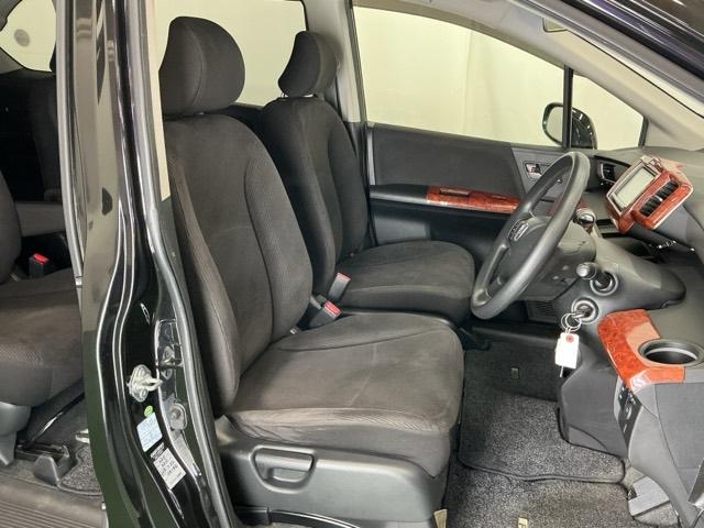 フリード Ｇエアロ　ナビ　Ｒカメラ　ブルートゥース　ＴＶ　助手席エアバッグ　地デジテレビ　キーレスエントリ　エアバック　パワーステアリング　記録簿付き　エアコン　ＥＴＣ付き　ＤＶＤ　ＡＢＳ　パワーウィンドウ（17枚目）