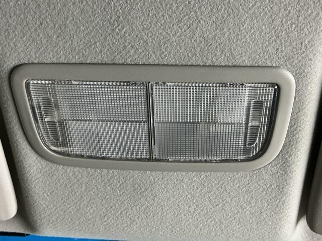 フリード Ｇエアロ　ナビ　Ｒカメラ　ブルートゥース　ＴＶ　助手席エアバッグ　地デジテレビ　キーレスエントリ　エアバック　パワーステアリング　記録簿付き　エアコン　ＥＴＣ付き　ＤＶＤ　ＡＢＳ　パワーウィンドウ（51枚目）