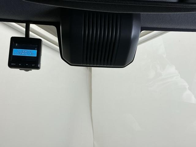 Ｎ－ＶＡＮ Ｇ・ホンダセンシング　ドラレコ　路外逸脱抑制機能　横滑り抑制　ＡＢＳ　前後誤発進抑制機能　定期点検記録簿　ダブルエアバック　パワーウインド　盗難防止システム　キーレスキー　パワステ　フルオートエアコン　クルーズコントロール（50枚目）