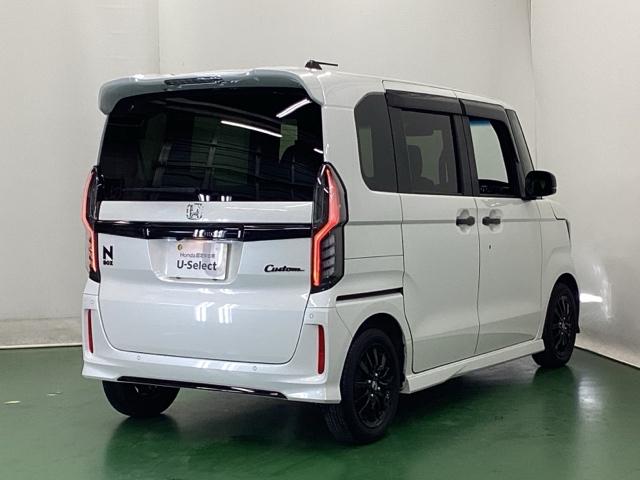 Ｎ－ＢＯＸカスタム Ｌスタイル＋ブラック　ドラレコ　ナビ　Ｒカメラ　ブルートゥース　衝突軽減ブレ－キ　パーキングセンサー　ＤＶＤ再生　横滑り防止　シ－トヒ－タ－　クルーズコントロール　ＬＥＤライト　地デジ　イモビライザー　スマキー　ＡＢＳ（8枚目）