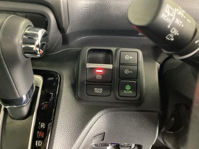 Ｎ－ＢＯＸカスタム Ｌスタイル＋ブラック　ドラレコ　ナビ　Ｒカメラ　ブルートゥース　衝突軽減ブレ－キ　パーキングセンサー　ＤＶＤ再生　横滑り防止　シ－トヒ－タ－　クルーズコントロール　ＬＥＤライト　地デジ　イモビライザー　スマキー　ＡＢＳ（16枚目）