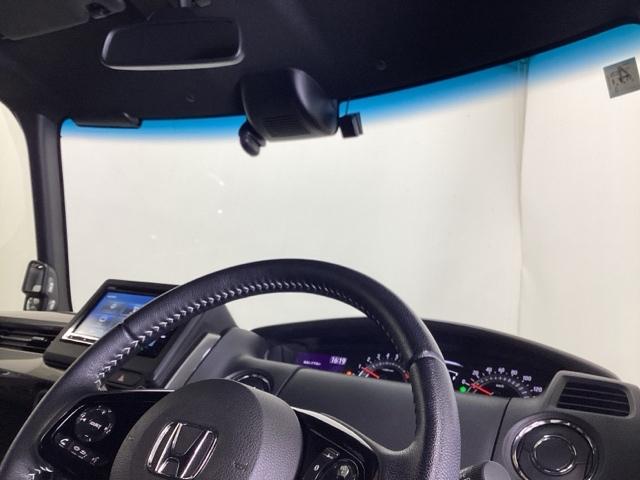 Ｎ－ＢＯＸカスタム Ｌスタイル＋ブラック　ドラレコ　ナビ　Ｒカメラ　ブルートゥース　衝突軽減ブレ－キ　パーキングセンサー　ＤＶＤ再生　横滑り防止　シ－トヒ－タ－　クルーズコントロール　ＬＥＤライト　地デジ　イモビライザー　スマキー　ＡＢＳ（30枚目）