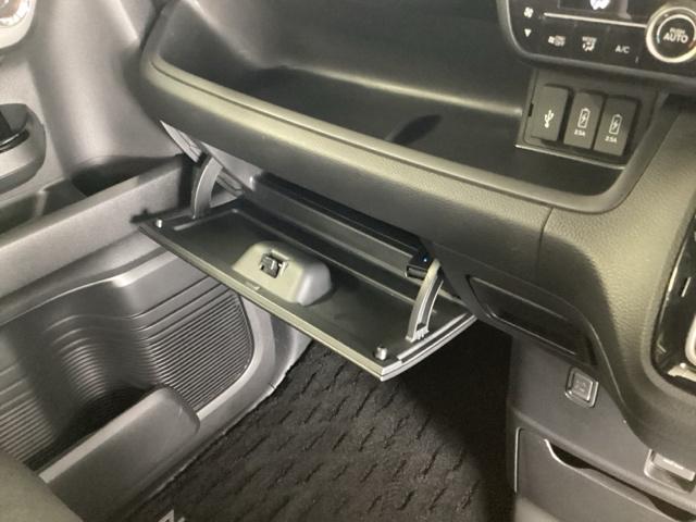 Ｎ－ＢＯＸカスタム Ｌスタイル＋ブラック　ドラレコ　ナビ　Ｒカメラ　ブルートゥース　衝突軽減ブレ－キ　パーキングセンサー　ＤＶＤ再生　横滑り防止　シ－トヒ－タ－　クルーズコントロール　ＬＥＤライト　地デジ　イモビライザー　スマキー　ＡＢＳ（53枚目）