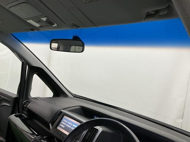 ステップワゴンスパーダ Ｚクールスピリット　ナビ　Ｒカメラ　後席モニター　ＤＶＤ　ＴＶ　キーフリー　横滑防止　記録簿付き　フルオートエアコン　パワーウインドウ　三列シート　運転席エアバック　パワステ　ワンセグ　ＡＢＳ　ＥＴＣ　スマートキ（24枚目）