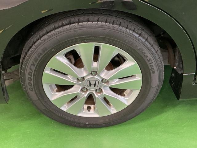 ステップワゴンスパーダ Ｚクールスピリット　ナビ　Ｒカメラ　後席モニター　ＤＶＤ　ＴＶ　キーフリー　横滑防止　記録簿付き　フルオートエアコン　パワーウインドウ　三列シート　運転席エアバック　パワステ　ワンセグ　ＡＢＳ　ＥＴＣ　スマートキ（28枚目）