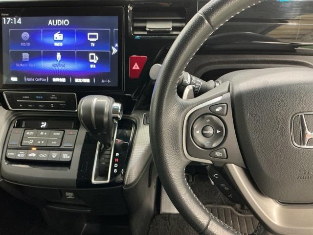 ステップワゴンスパーダ スパーダホンダセンシング　ドラレコ　ナビ　Ｒカメラ　後席モニター　盗難防止　助手席エアバッグ　Ｗパワスラ　記録簿有　地デジ　ＬＥＤライト　横滑り防止システム　オートエアコン　リアカメラ　ドライブレコーダー装着車　ＵＳＢ　スマ鍵（3枚目）