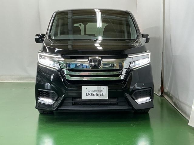 ステップワゴンスパーダ スパーダホンダセンシング　ドラレコ　ナビ　Ｒカメラ　後席モニター　盗難防止　助手席エアバッグ　Ｗパワスラ　記録簿有　地デジ　ＬＥＤライト　横滑り防止システム　オートエアコン　リアカメラ　ドライブレコーダー装着車　ＵＳＢ　スマ鍵（6枚目）