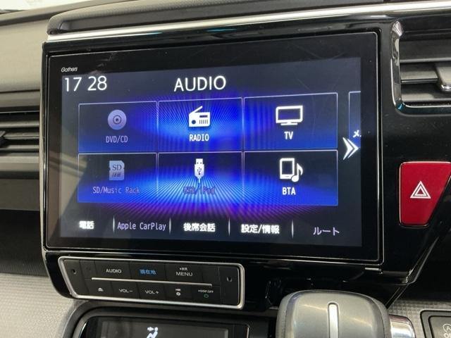 ステップワゴンスパーダ スパーダホンダセンシング　ドラレコ　ナビ　Ｒカメラ　後席モニター　盗難防止　助手席エアバッグ　Ｗパワスラ　記録簿有　地デジ　ＬＥＤライト　横滑り防止システム　オートエアコン　リアカメラ　ドライブレコーダー装着車　ＵＳＢ　スマ鍵（11枚目）