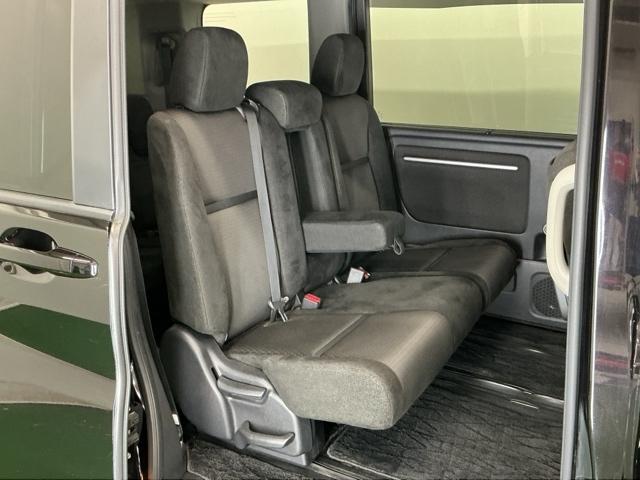 ステップワゴンスパーダ スパーダホンダセンシング　ドラレコ　ナビ　Ｒカメラ　後席モニター　盗難防止　助手席エアバッグ　Ｗパワスラ　記録簿有　地デジ　ＬＥＤライト　横滑り防止システム　オートエアコン　リアカメラ　ドライブレコーダー装着車　ＵＳＢ　スマ鍵（22枚目）