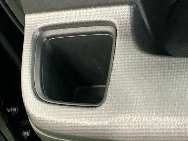 ステップワゴンスパーダ スパーダホンダセンシング　ドラレコ　ナビ　Ｒカメラ　後席モニター　盗難防止　助手席エアバッグ　Ｗパワスラ　記録簿有　地デジ　ＬＥＤライト　横滑り防止システム　オートエアコン　リアカメラ　ドライブレコーダー装着車　ＵＳＢ　スマ鍵（61枚目）