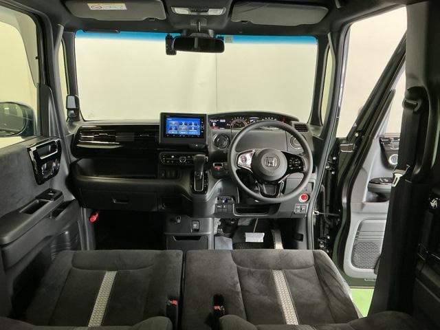 N-BOXカスタム L ドラレコ ナビ Rカメラ ブルートゥース Pソナー サイドエアバッグ Aストップ シートヒータ ベンチシート 点検記録簿 キーフリーシステム LEDライト リアカメ クルーズコントロール AC ETC(2枚目)